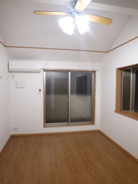 居室・リビング　別部屋参考写真