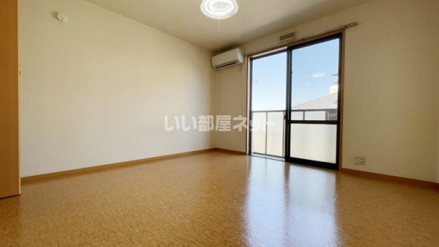 ハイツ ジュ,エイユーの居間写真