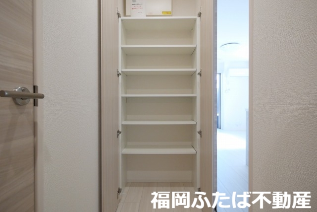 トリシア博多麦野 壱番館の内装写真