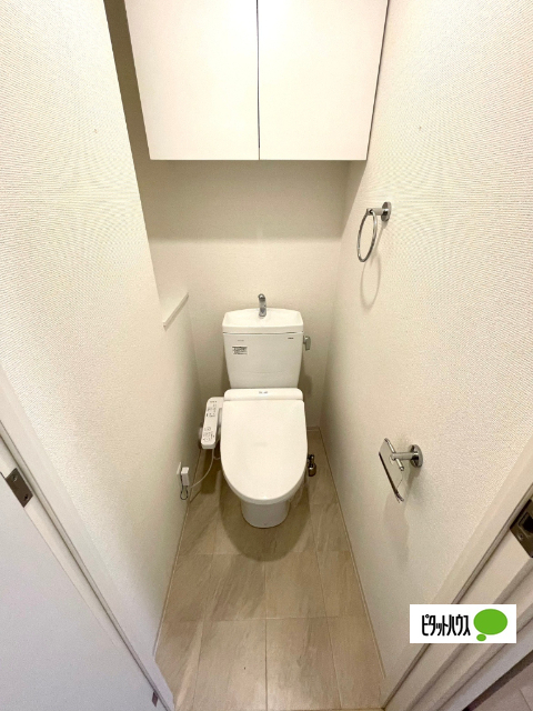 セレニテ江坂グランデのトイレ写真