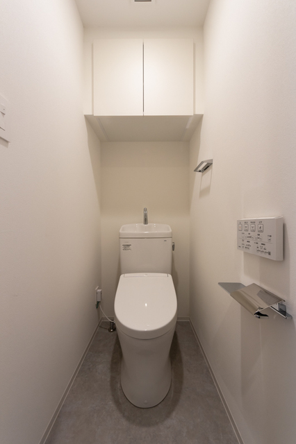 トイレ　※写真は同タイプ住戸です。