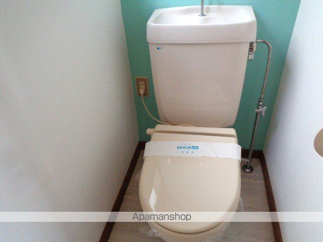 山形市 2階建 築35年のトイレ写真