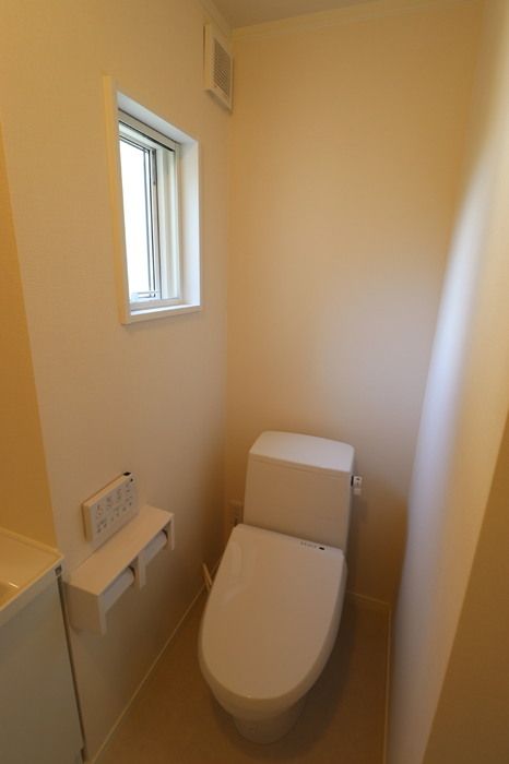 アクシア高屋敷 IVのトイレ写真