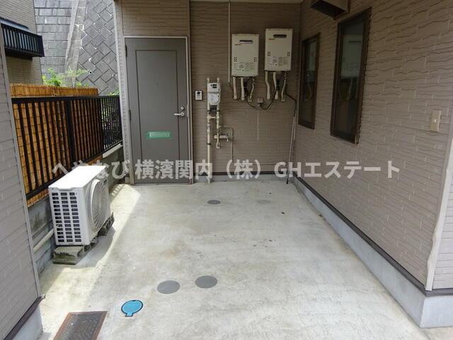 西戸部町貸家の外観写真