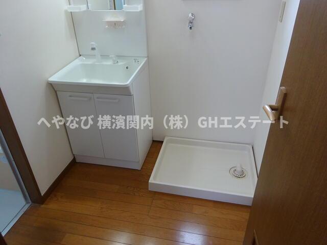 西戸部町貸家の内装写真