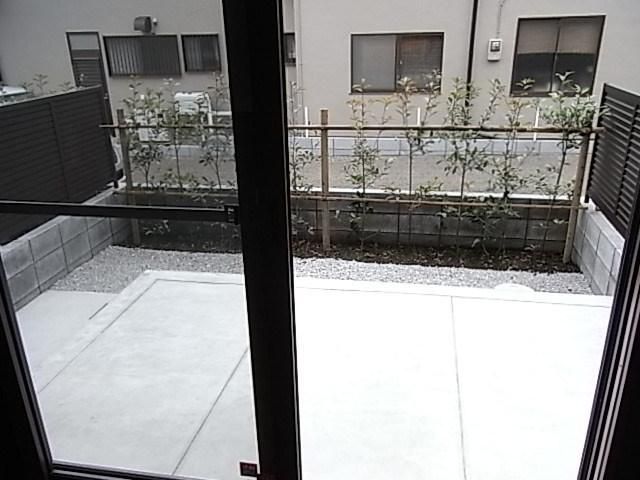 庭　★広くて綺麗な専用テラス付き★