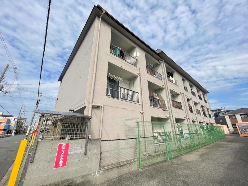 地下鉄谷町線 喜連瓜破駅 徒歩14分 3階建 築50年の外観写真