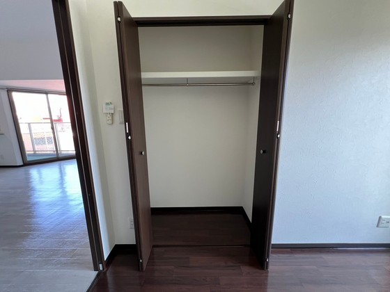 収納　※別部屋の写真です