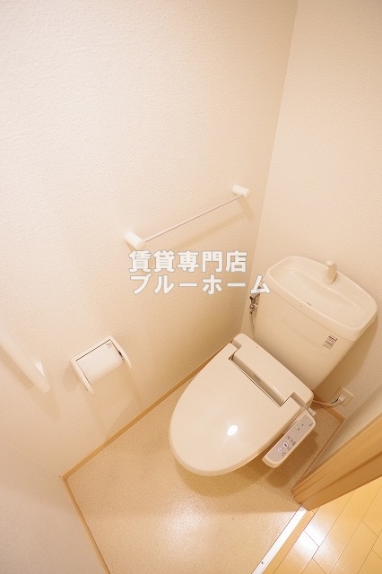 トイレ　ウォシュレット付き！