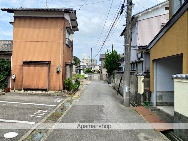 その他　前面道路（その他）まで0m