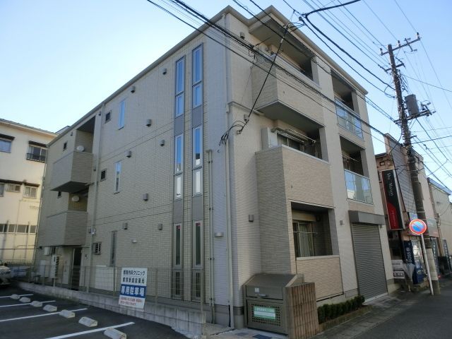 建物外観　2016年築のキレイなお部屋！