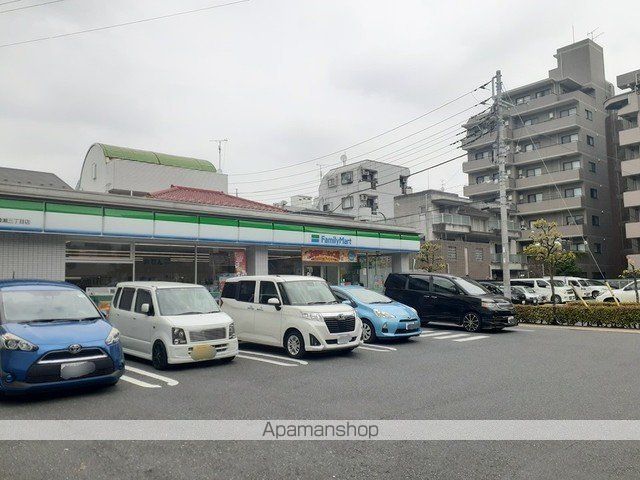 コンビニ　ファミリーマート足立綾瀬３丁目（コンビニ）まで172m