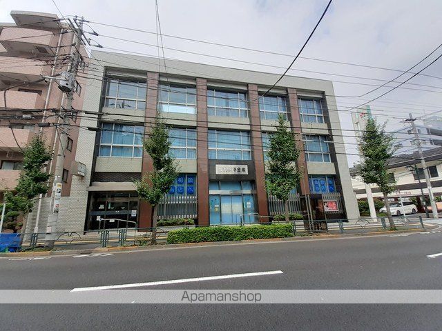銀行　城北信用金庫綾瀬北支店（銀行）まで142m