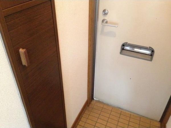 KABEホームズIIの玄関写真