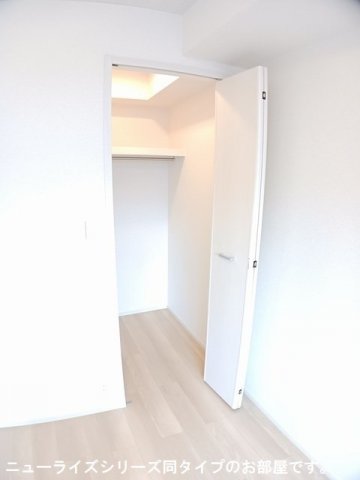 SERAVEE 林の内装写真
