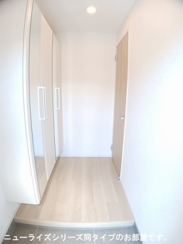 SERAVEE 林の玄関写真