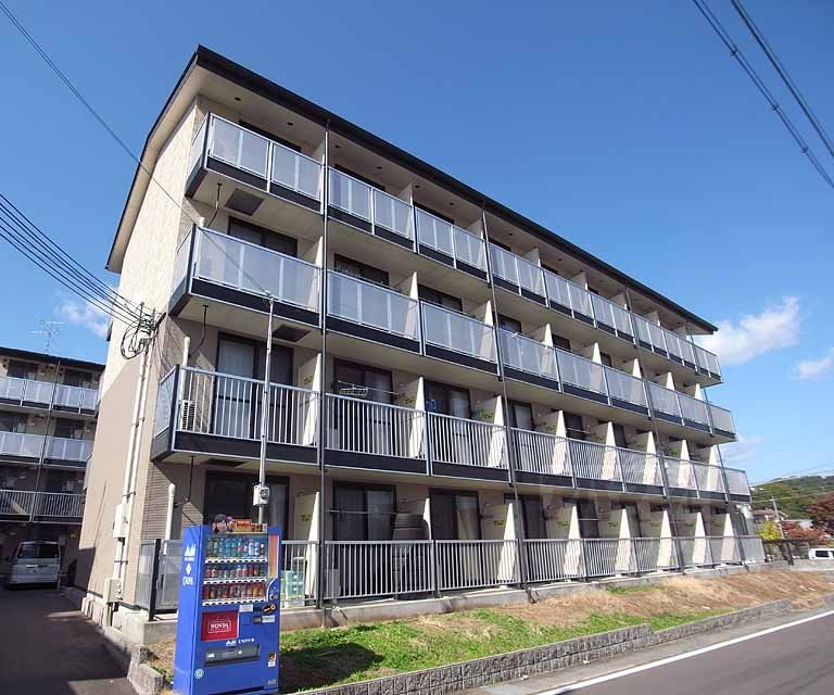 レオパレスインパクトIの外観写真