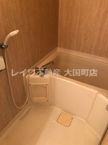 バス・シャワールーム　ゆったり過ごせるお風呂です