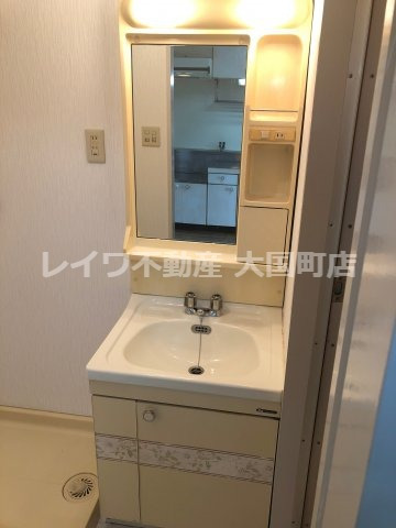 洗面設備　使いやすい洗面所です