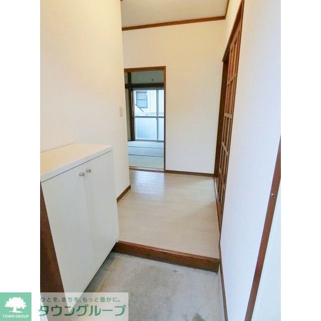 第1ロイヤルコーポの玄関写真
