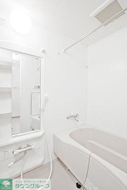 バス・シャワールーム　※写真は同タイプ住戸です。