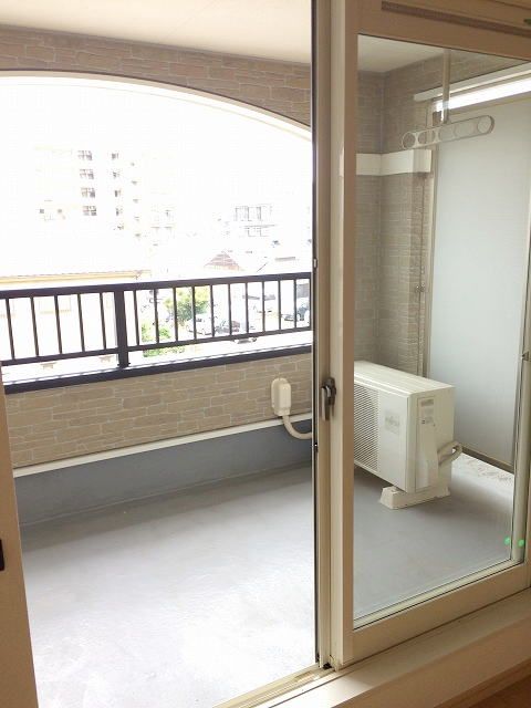 サニーNT Aの内装写真