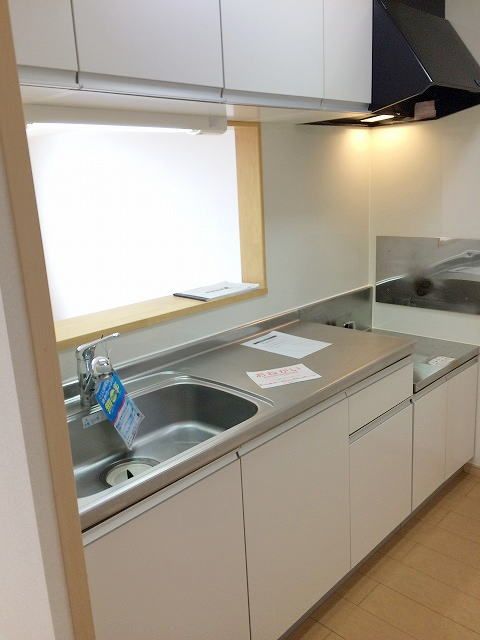 サニーNT Aのキッチン写真