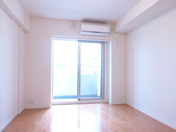 パークアクシス浜松町の居間写真