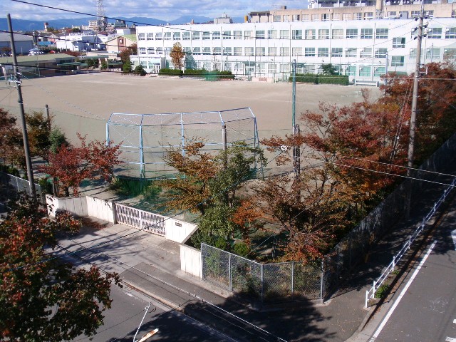 中学校　名古屋市立宝神中学校（中学校）まで400m
