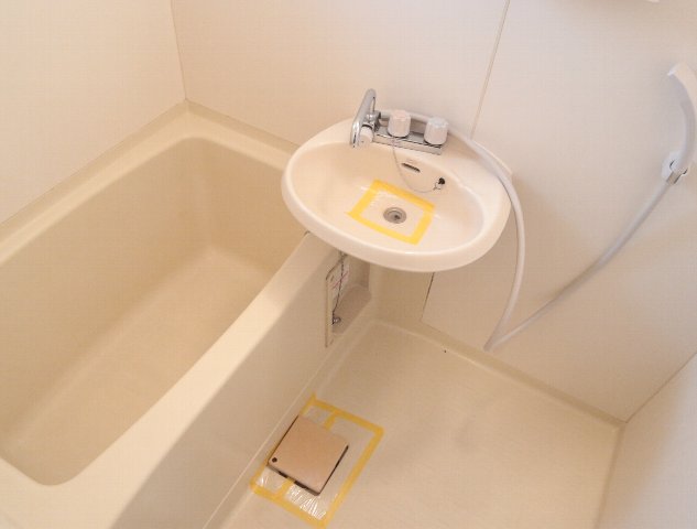 バス・シャワールーム　日々の暮らしに欠かせないお風呂です