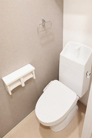 トイレ　清潔感のあるトイレです
