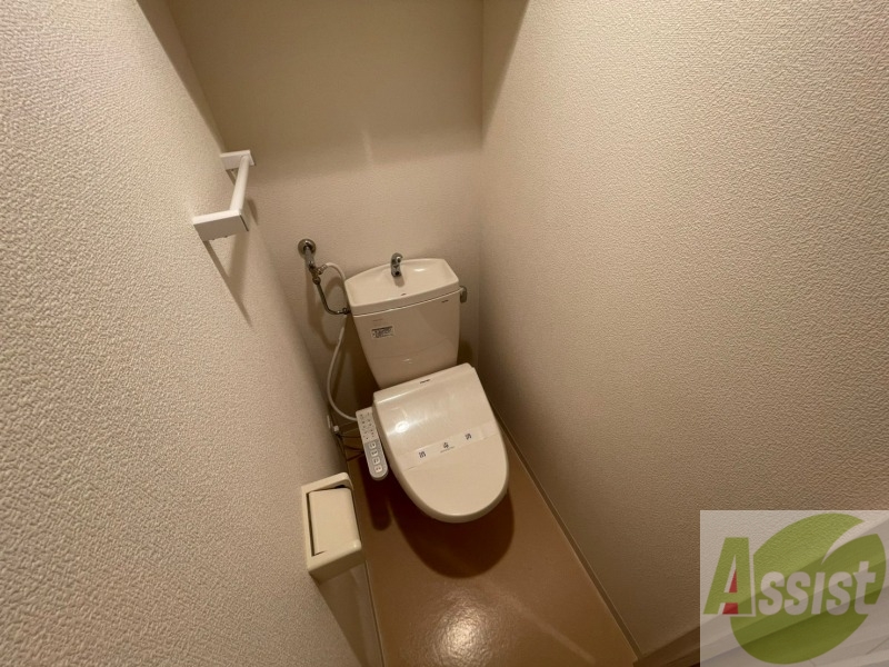 トイレ　こちらはトイレです。清潔感があり、安心して使用できます。