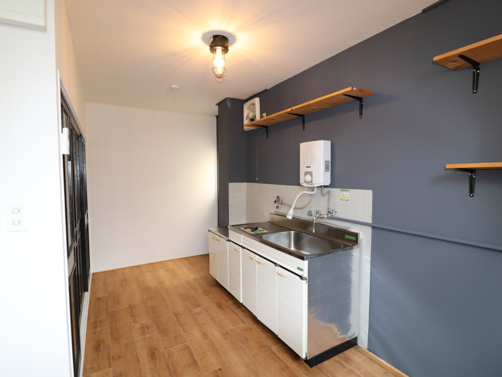 キッチン　小物を飾れる壁面収納(*^_^*)