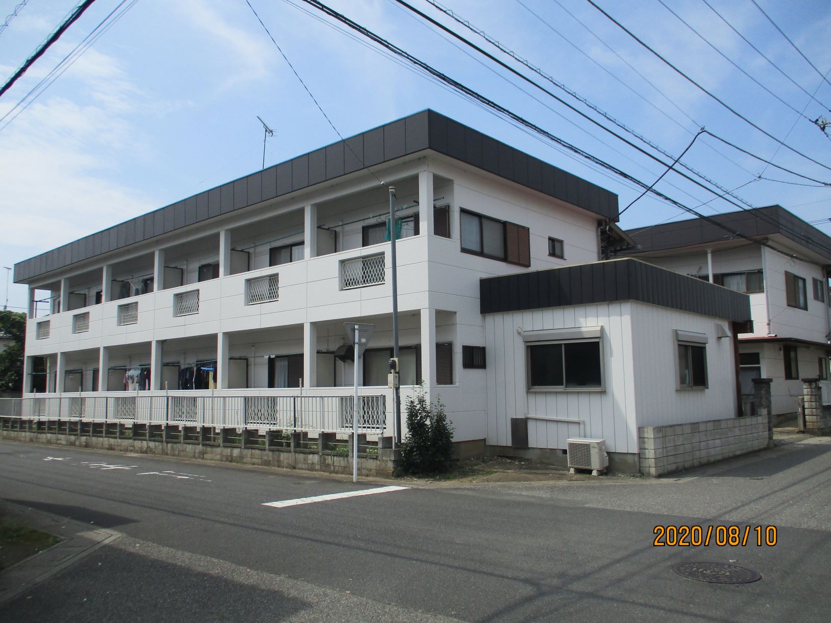 パインハイツ A棟 7帖