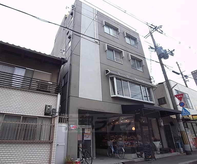 コーポ青山の建物外観