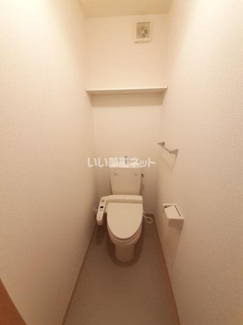 【プラージュ　C棟のトイレ】