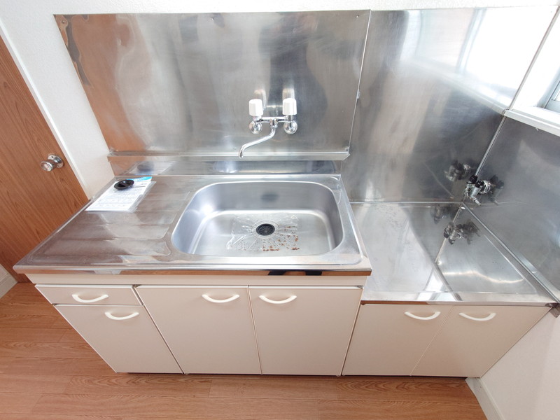 キッチン　２口ガスコンロ設置します