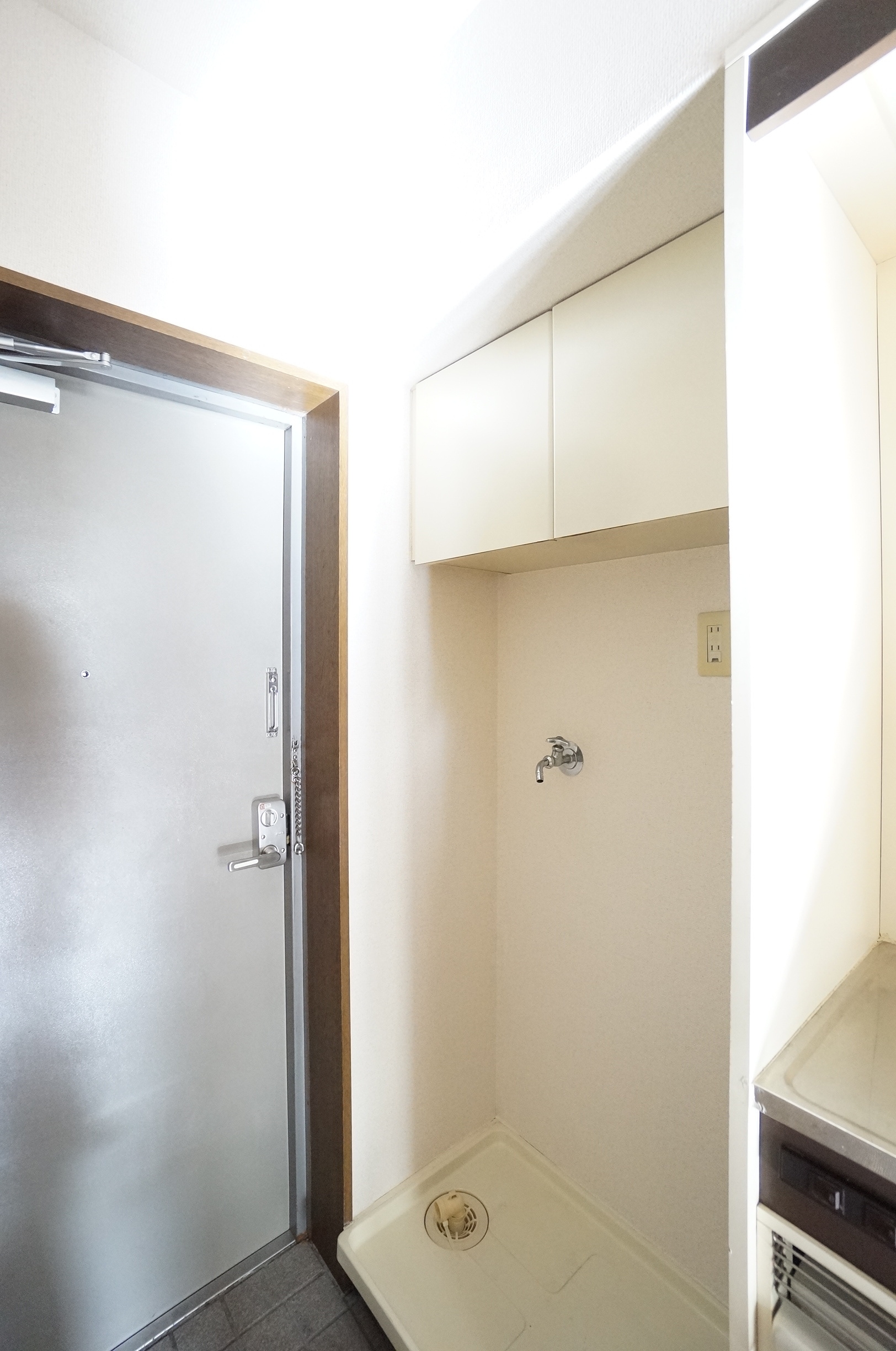 その他部屋・スペース　洗濯機置場、上部に収納