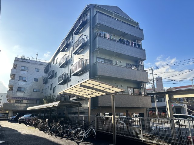 昭島市松原町のマンションの建物外観