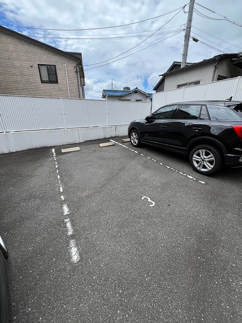 【ルミナス古江東フェアクレスタの駐車場】