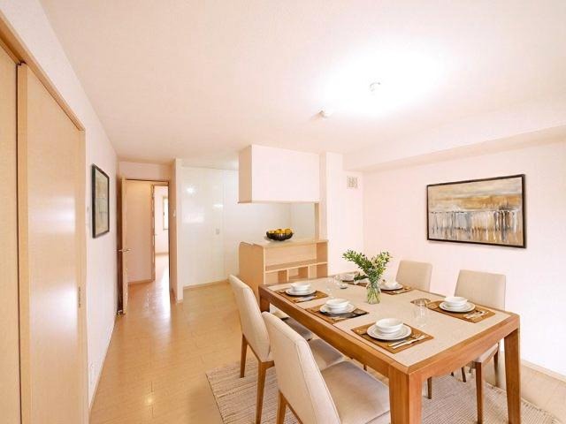 居室・リビング　CGで家具等を配置したもので家具等は含まれません