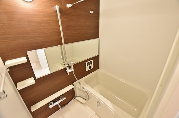 バス・シャワールーム　★追焚機能＆浴室乾燥機付き浴室★