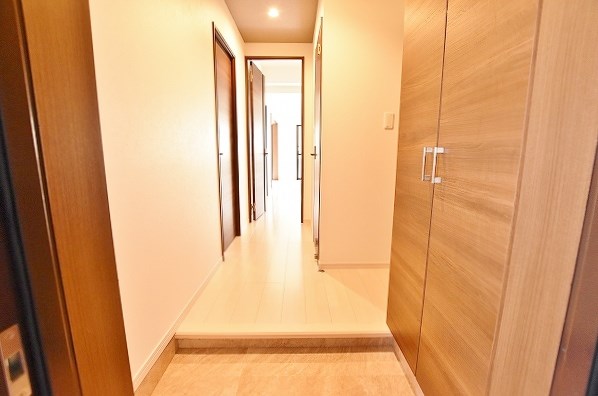 玄関　★来客者からのプライバシーを守る玄関ホール★