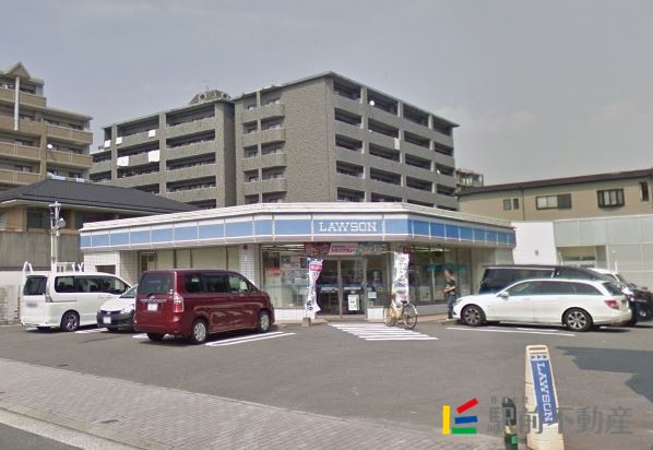 コンビニ　ローソン内浜1丁目店（コンビニ）まで200m