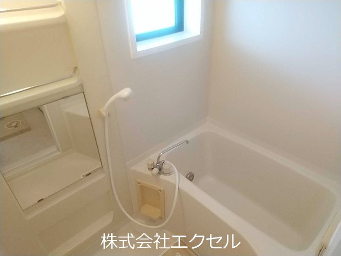 バス・シャワールーム　追い焚き機能のお風呂です。