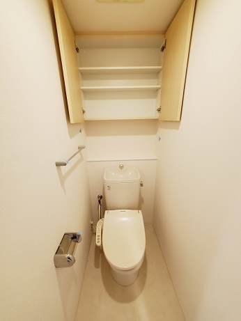 東急田園都市線 宮前平駅 徒歩9分 5階建 築28年のトイレ写真