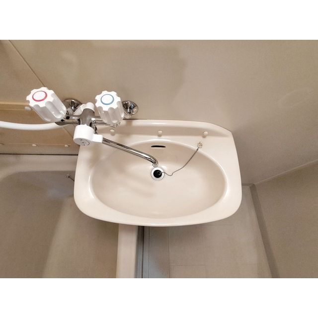 洗面設備　バス洗面一体型