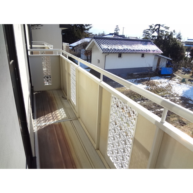 バルコニー　リノベーション前の画像です