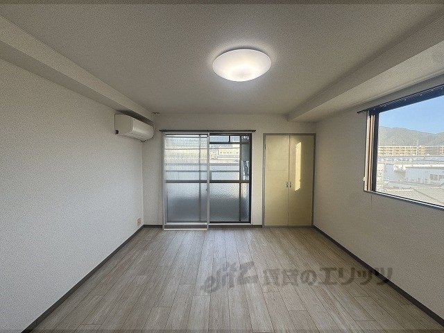 居室・リビング　洋室