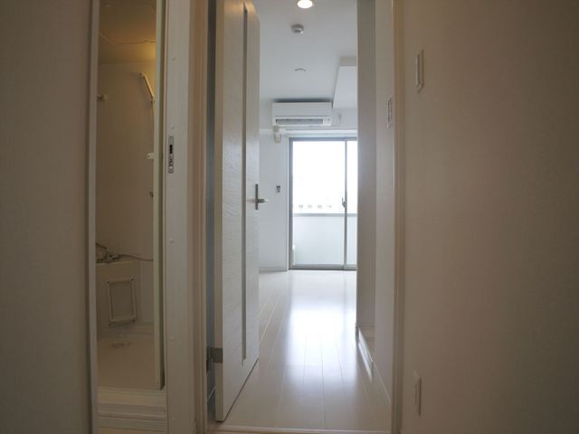 玄関　室内洗濯置場